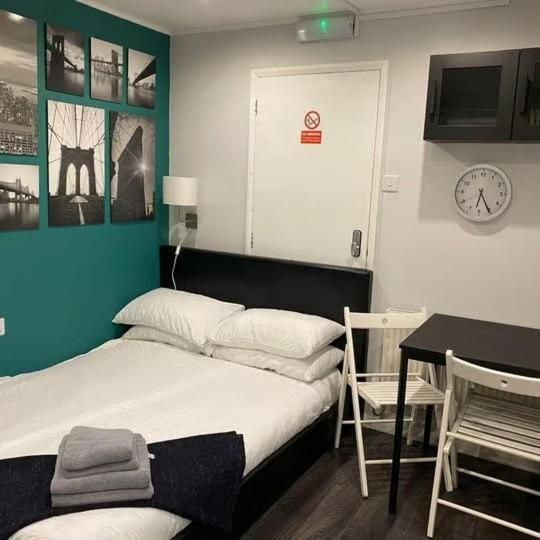 Vika Residence Deluxe Apartments Wednesbury Holiday Resort 외부 사진
