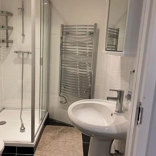 Vika Residence Deluxe Apartments Wednesbury Holiday Resort 외부 사진